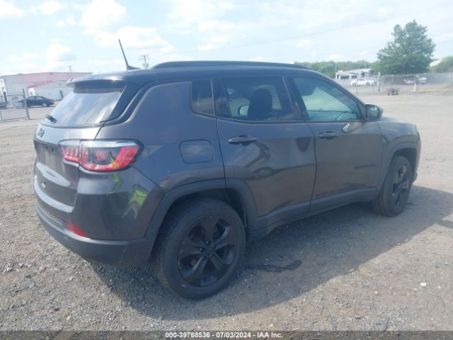 Photo 3 VIN: 3C4NJDBB6JT395606 - JEEP COMPASS 