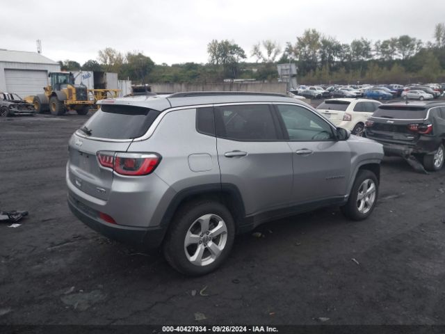 Photo 3 VIN: 3C4NJDBB6JT416227 - JEEP COMPASS 