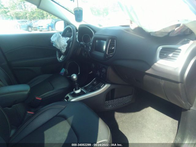 Photo 4 VIN: 3C4NJDBB6KT696278 - JEEP COMPASS 