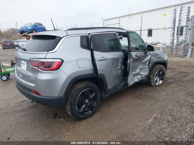 Photo 3 VIN: 3C4NJDBB6KT755250 - JEEP COMPASS 