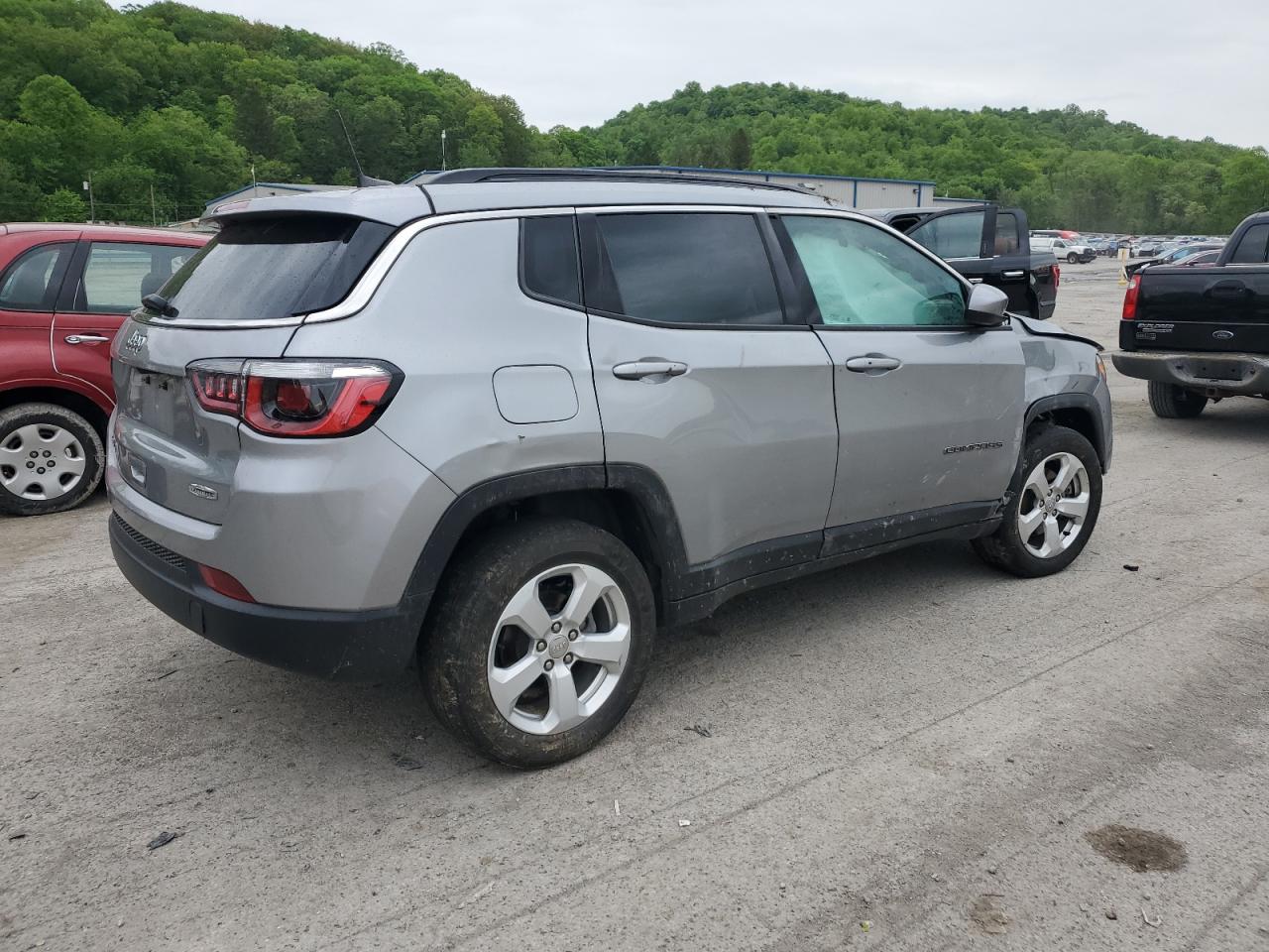 Photo 2 VIN: 3C4NJDBB6LT132907 - JEEP COMPASS 