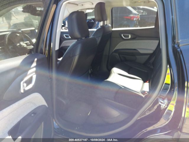 Photo 7 VIN: 3C4NJDBB6NT140296 - JEEP COMPASS 