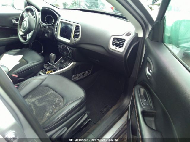 Photo 4 VIN: 3C4NJDBB7JT175035 - JEEP COMPASS 