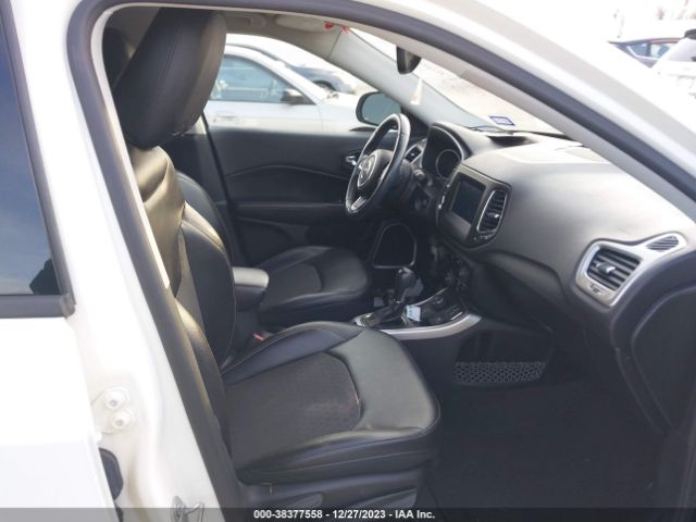 Photo 4 VIN: 3C4NJDBB7JT176010 - JEEP COMPASS 