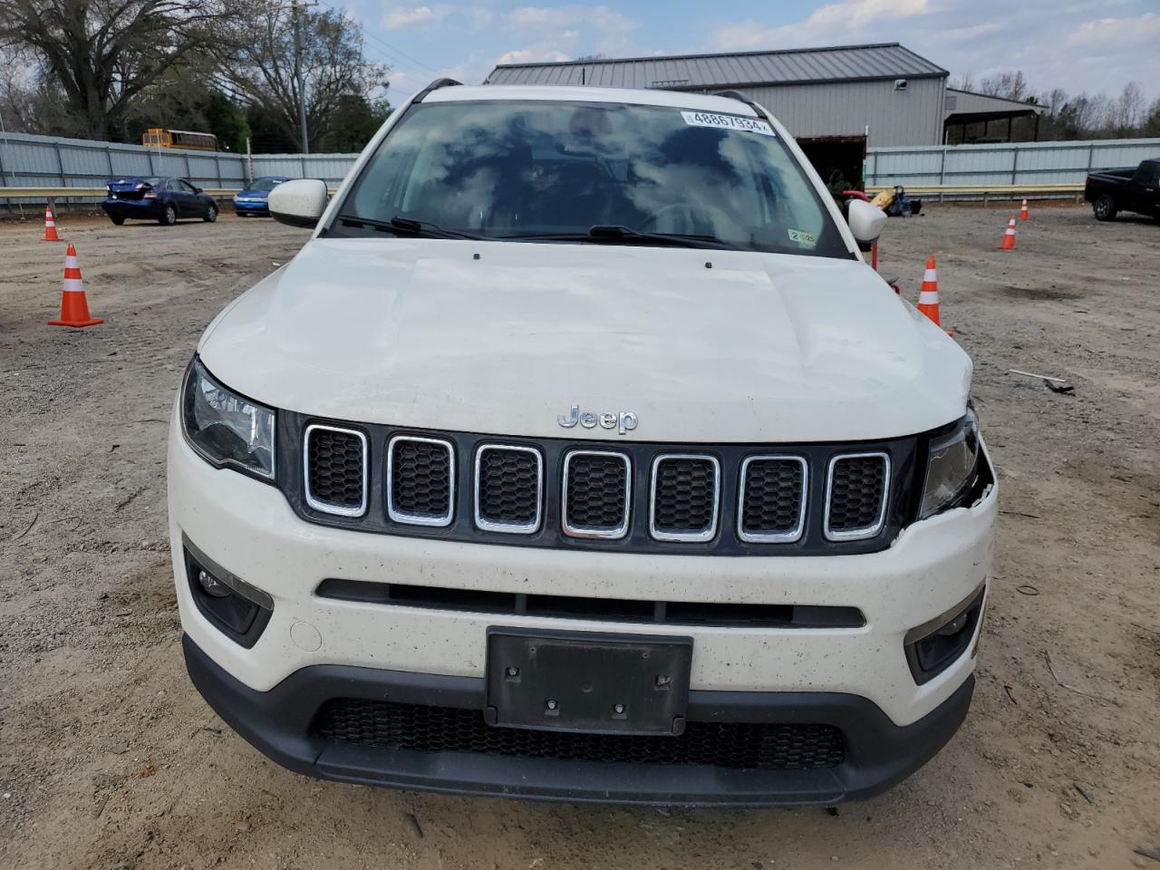 Photo 4 VIN: 3C4NJDBB7JT280738 - JEEP COMPASS 