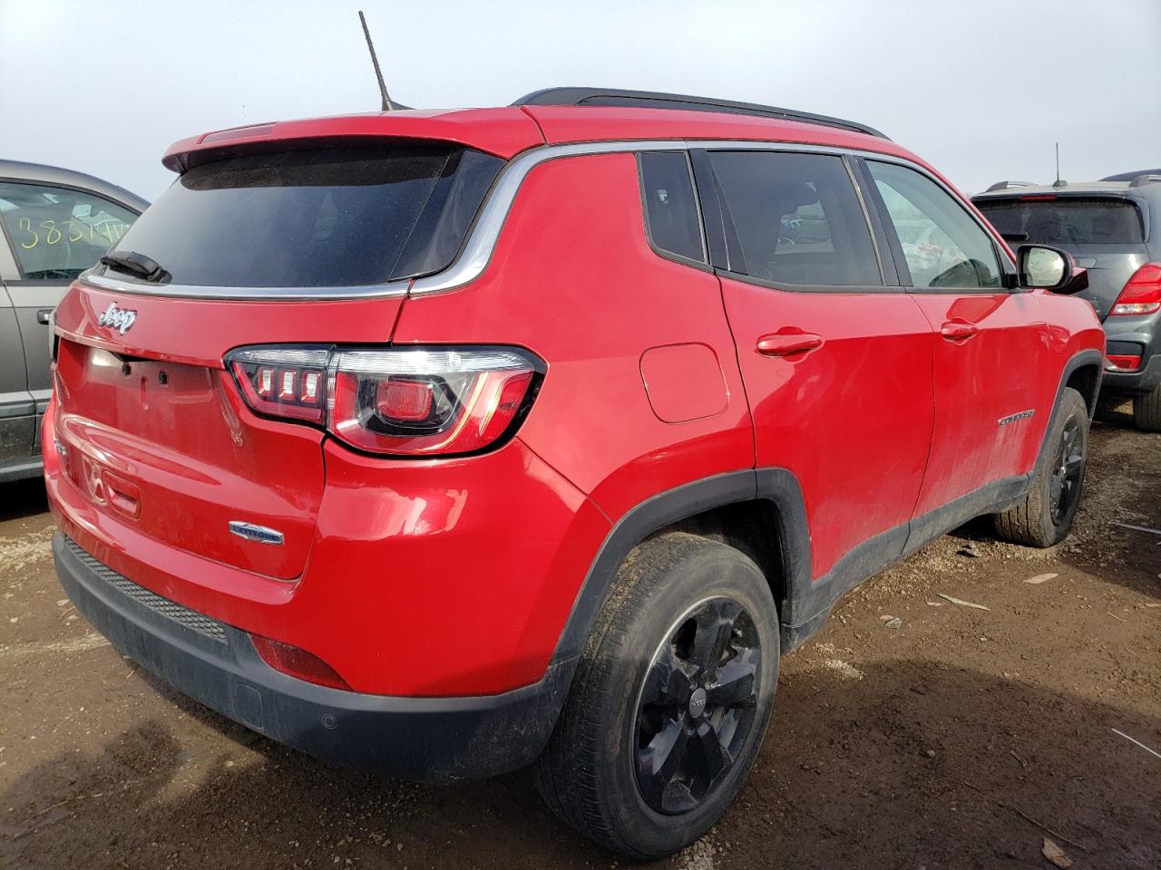 Photo 2 VIN: 3C4NJDBB7JT333471 - JEEP COMPASS 