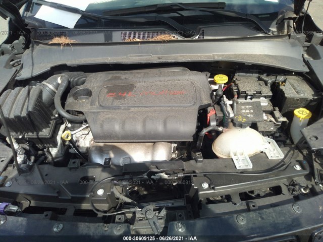 Photo 9 VIN: 3C4NJDBB7JT395498 - JEEP COMPASS 