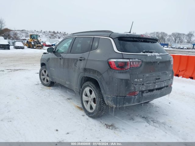 Photo 2 VIN: 3C4NJDBB7JT418097 - JEEP COMPASS 