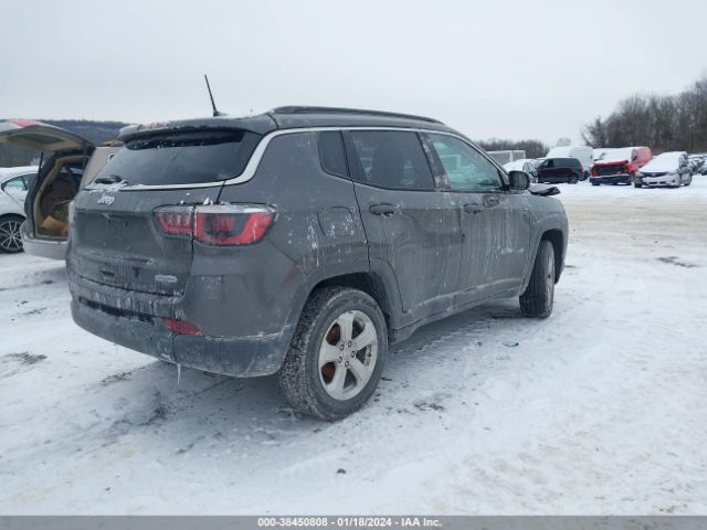 Photo 3 VIN: 3C4NJDBB7JT418097 - JEEP COMPASS 