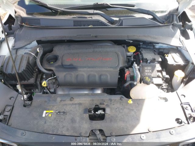 Photo 9 VIN: 3C4NJDBB7JT481166 - JEEP COMPASS 