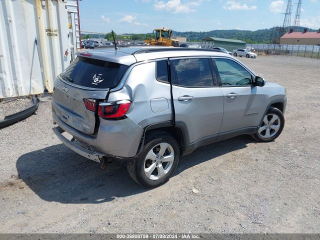 Photo 3 VIN: 3C4NJDBB7JT492720 - JEEP COMPASS 