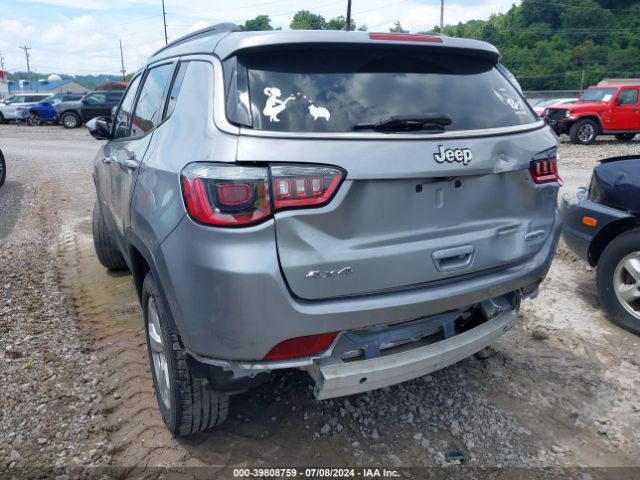 Photo 5 VIN: 3C4NJDBB7JT492720 - JEEP COMPASS 