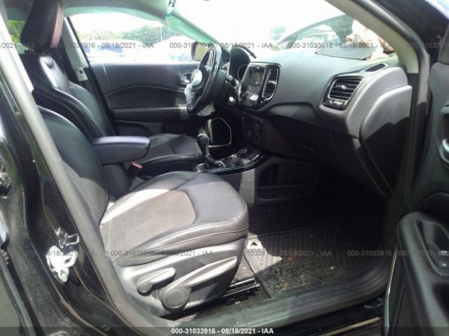 Photo 4 VIN: 3C4NJDBB7KT593130 - JEEP COMPASS 