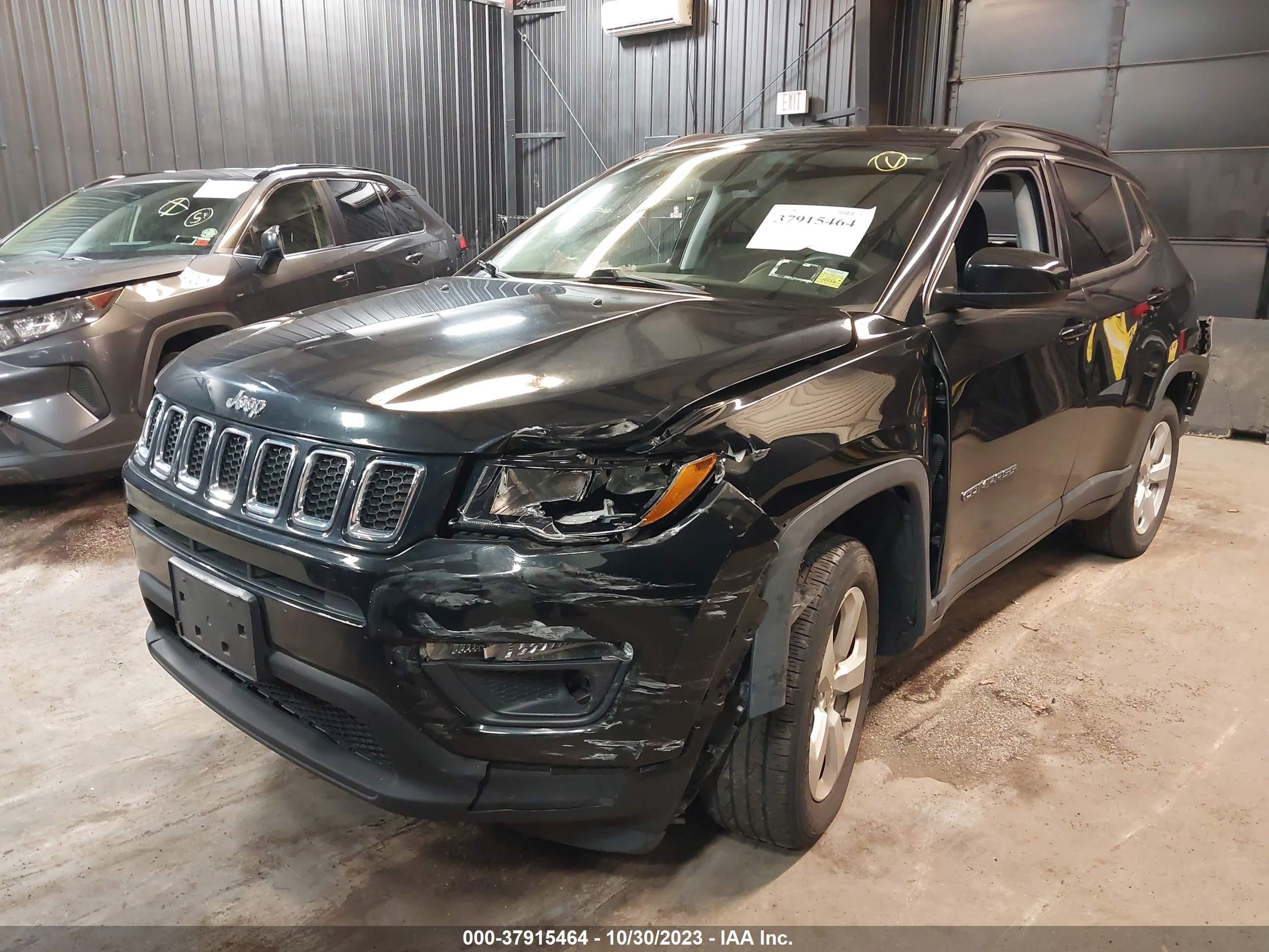 Photo 1 VIN: 3C4NJDBB7KT813432 - JEEP COMPASS 