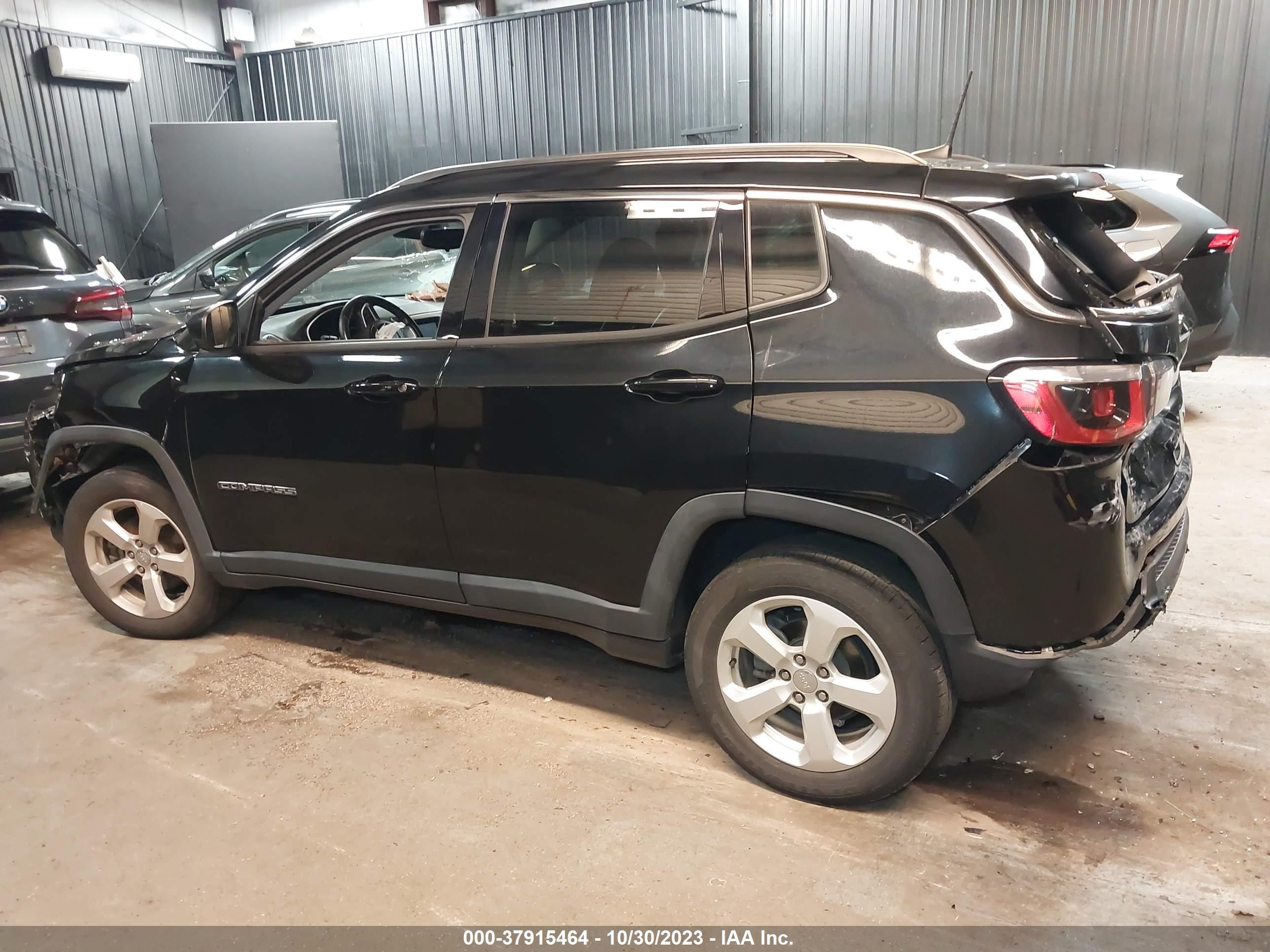 Photo 13 VIN: 3C4NJDBB7KT813432 - JEEP COMPASS 