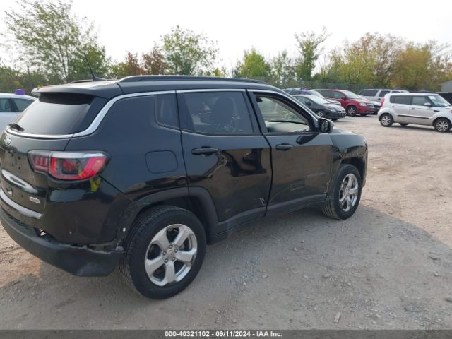 Photo 3 VIN: 3C4NJDBB7KT846611 - JEEP COMPASS 