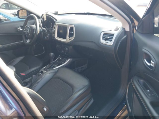 Photo 4 VIN: 3C4NJDBB7LT245054 - JEEP COMPASS 