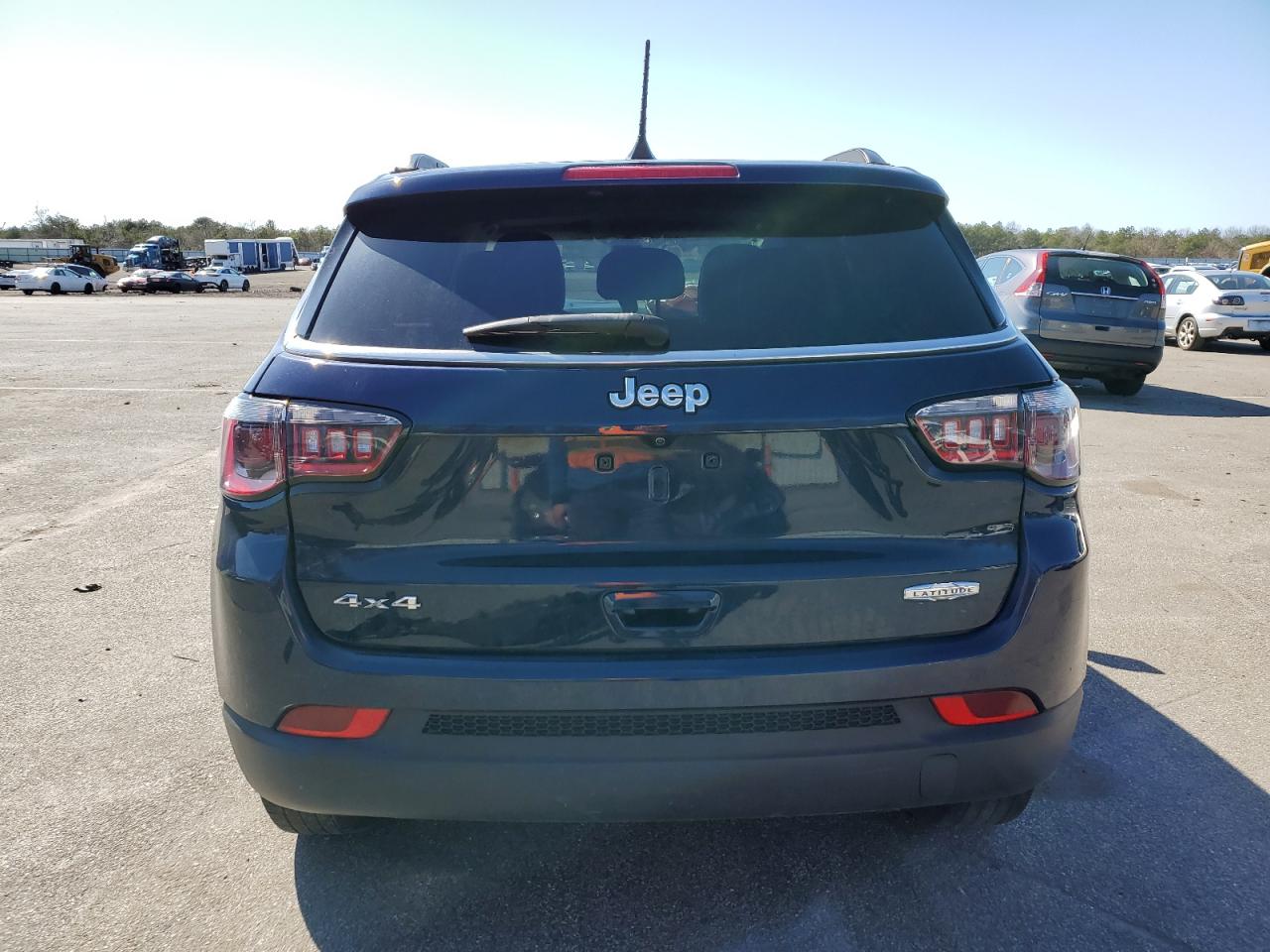 Photo 5 VIN: 3C4NJDBB7MT557070 - JEEP COMPASS 