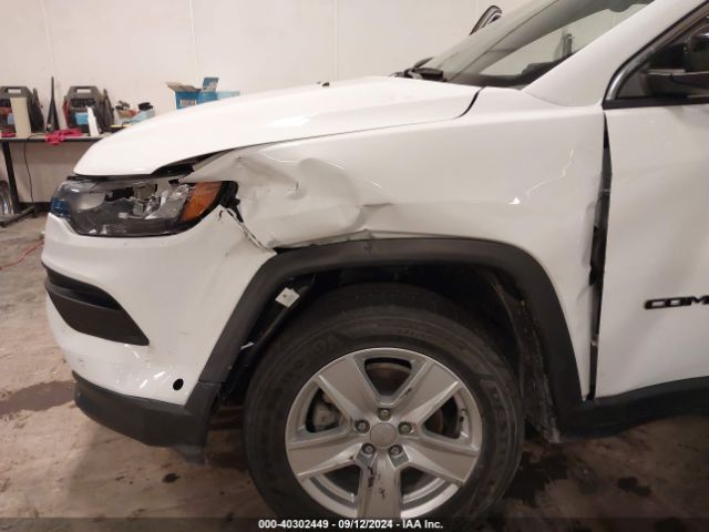 Photo 5 VIN: 3C4NJDBB7NT132398 - JEEP COMPASS 