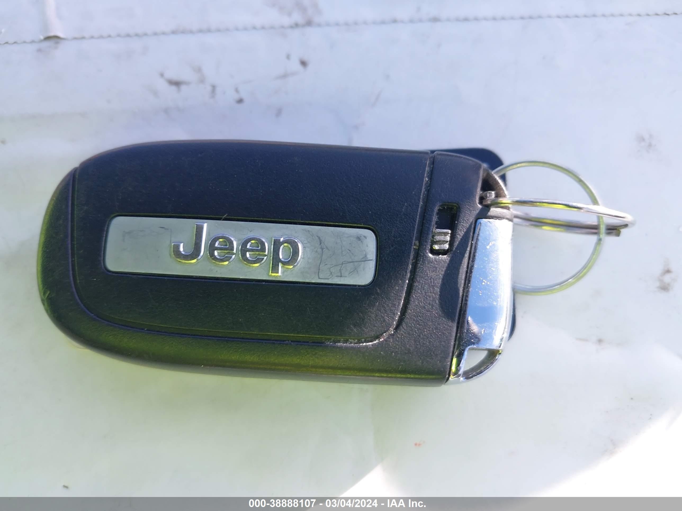 Photo 10 VIN: 3C4NJDBB7NT228743 - JEEP COMPASS 