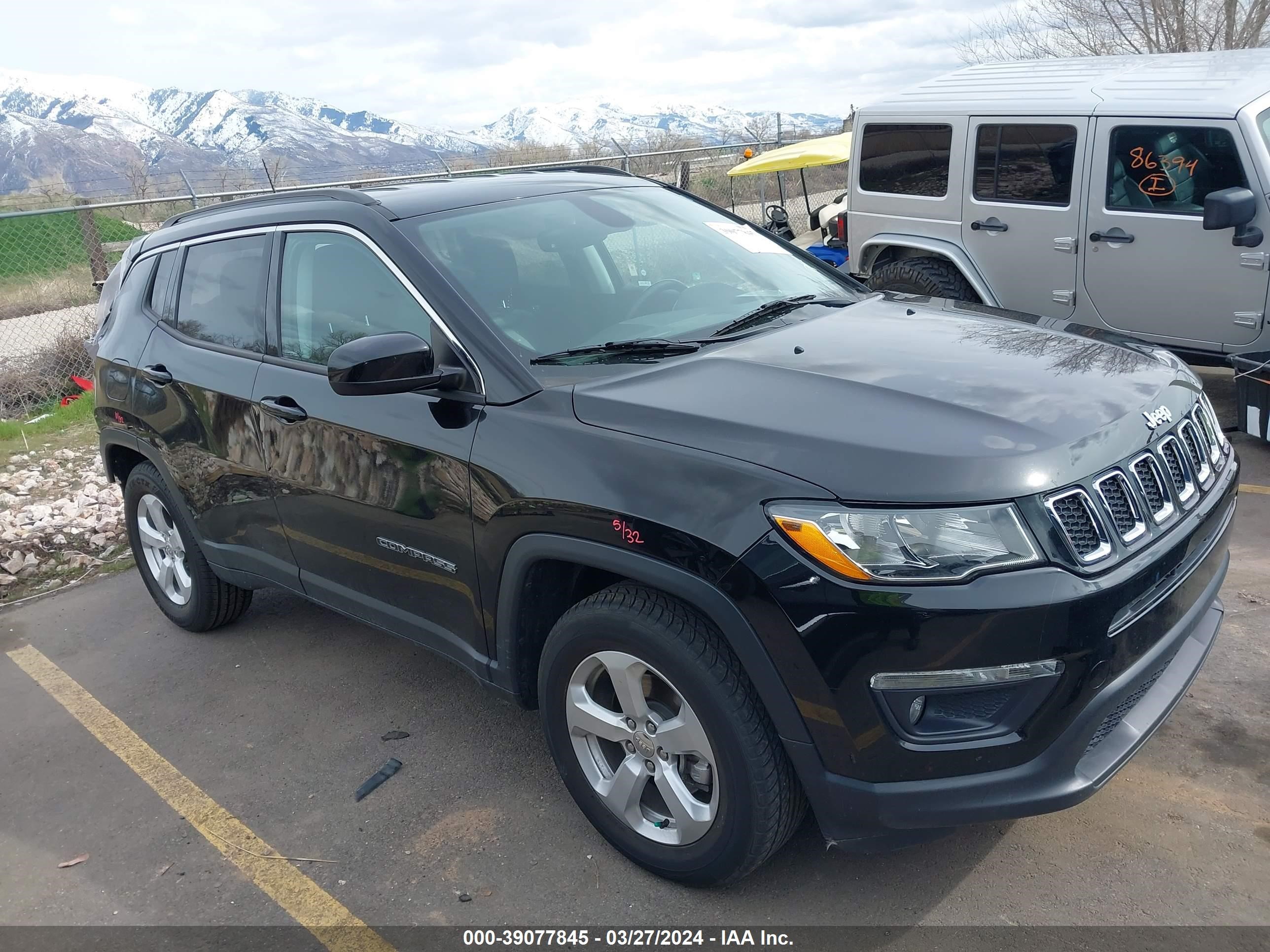 Photo 0 VIN: 3C4NJDBB8JT107858 - JEEP COMPASS 