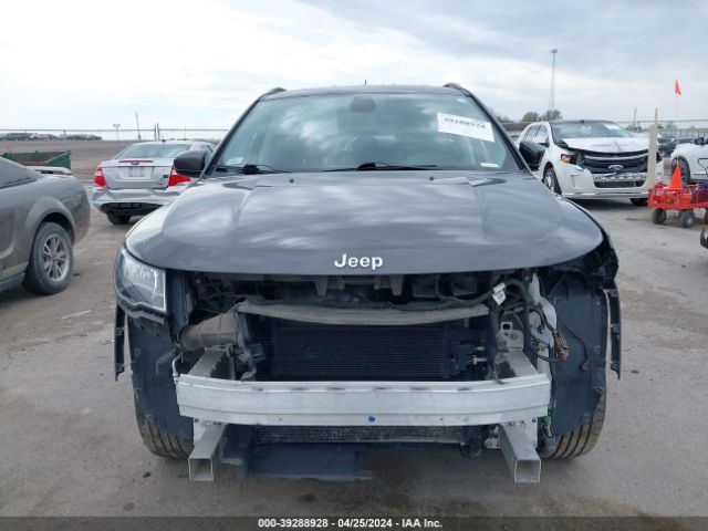 Photo 5 VIN: 3C4NJDBB8JT142917 - JEEP COMPASS 