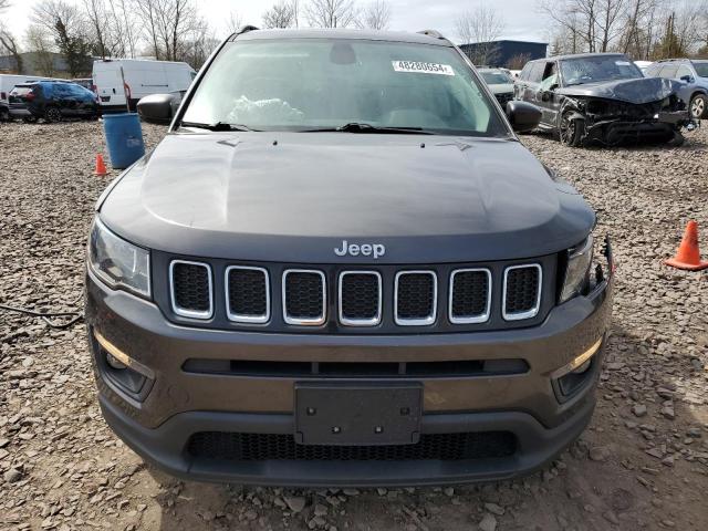 Photo 4 VIN: 3C4NJDBB8JT230687 - JEEP COMPASS 