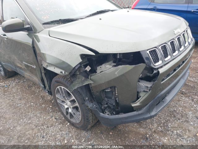 Photo 5 VIN: 3C4NJDBB8JT252558 - JEEP COMPASS 