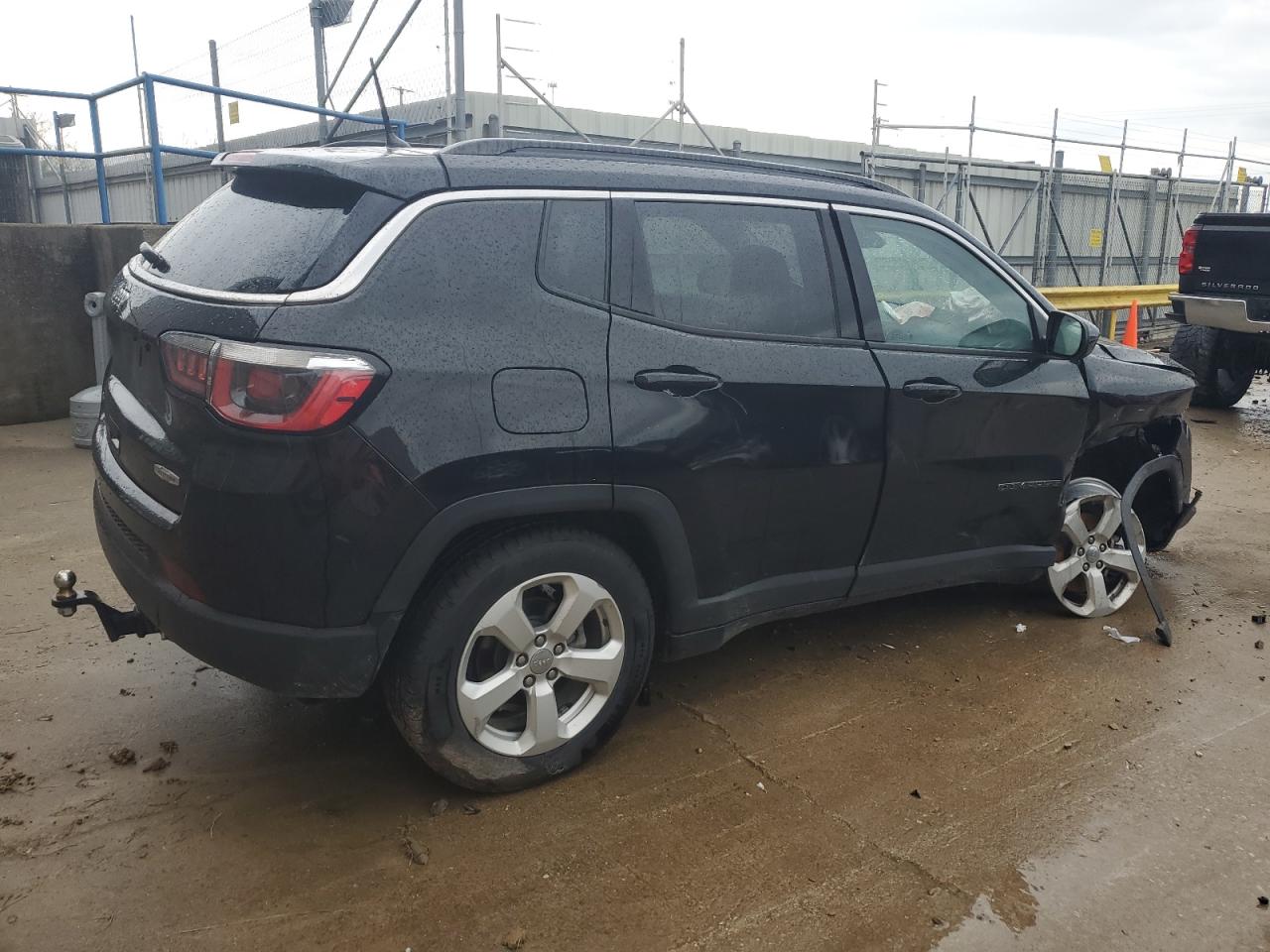 Photo 2 VIN: 3C4NJDBB8JT315867 - JEEP COMPASS 