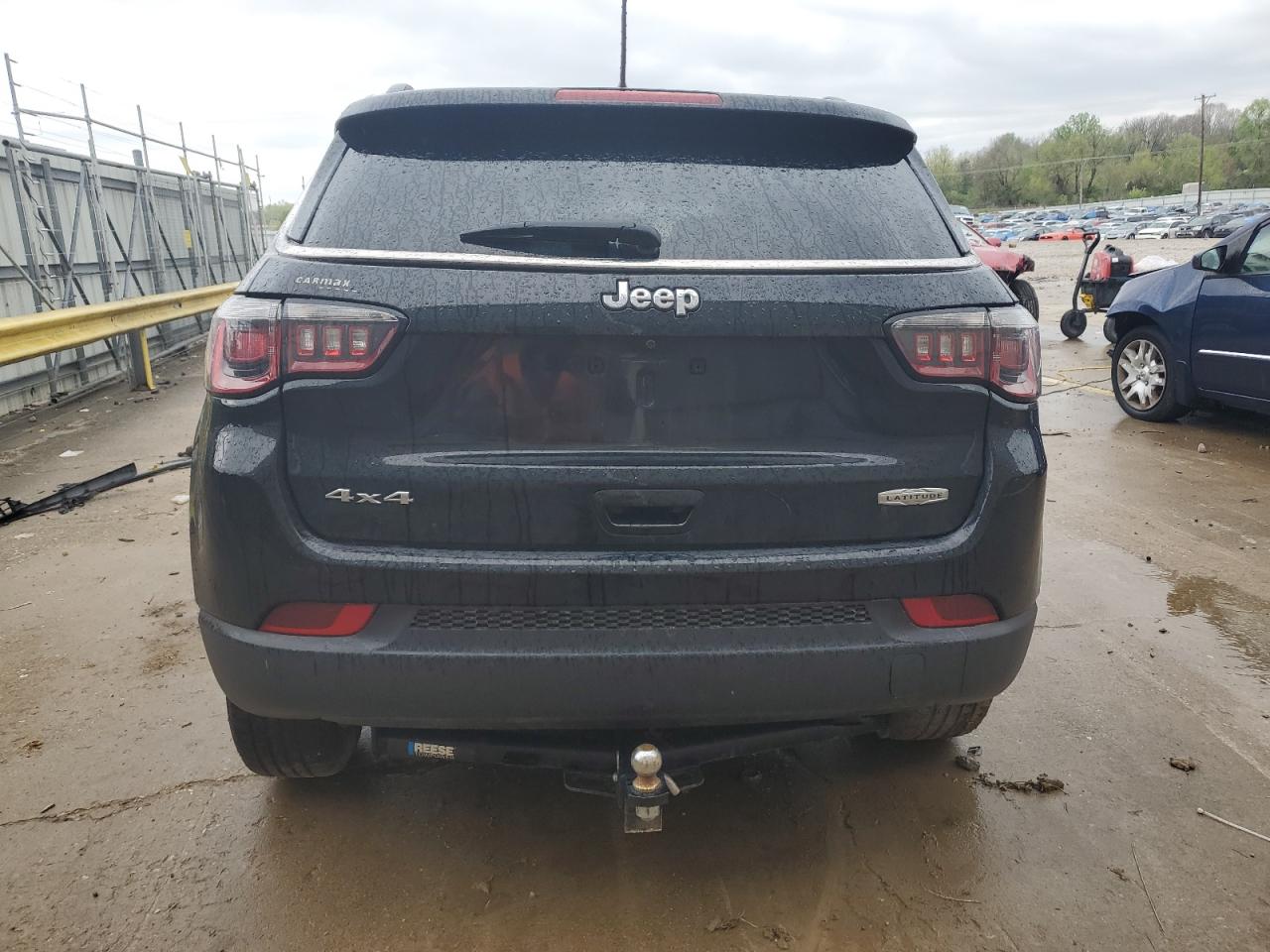 Photo 5 VIN: 3C4NJDBB8JT315867 - JEEP COMPASS 