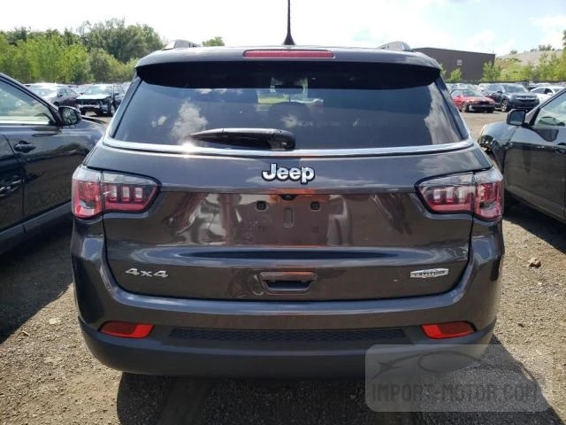 Photo 5 VIN: 3C4NJDBB8JT398202 - JEEP COMPASS 