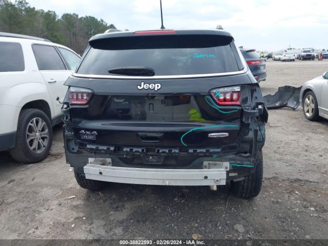 Photo 5 VIN: 3C4NJDBB8JT400496 - JEEP COMPASS 