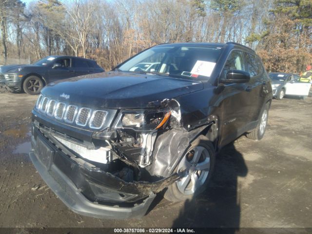 Photo 5 VIN: 3C4NJDBB8KT670099 - JEEP COMPASS 