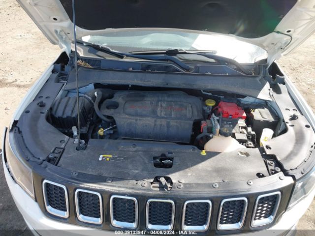 Photo 9 VIN: 3C4NJDBB8KT761227 - JEEP COMPASS 