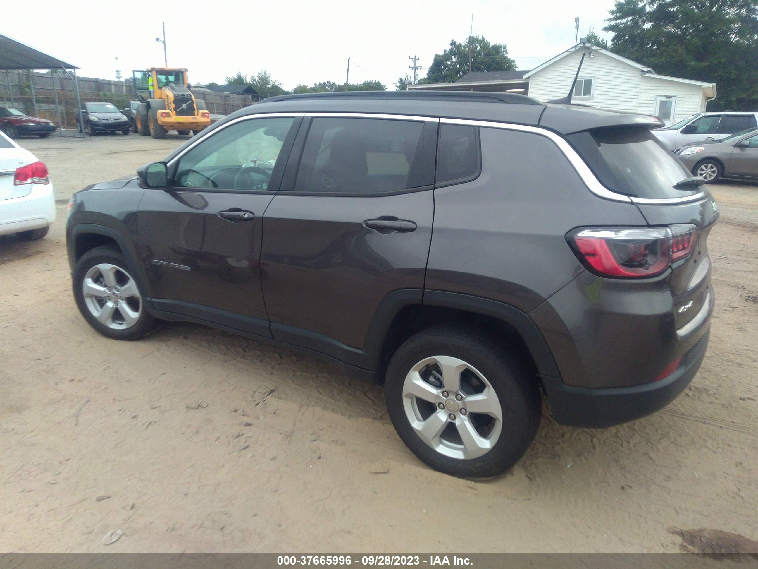 Photo 2 VIN: 3C4NJDBB8MT569910 - JEEP COMPASS 