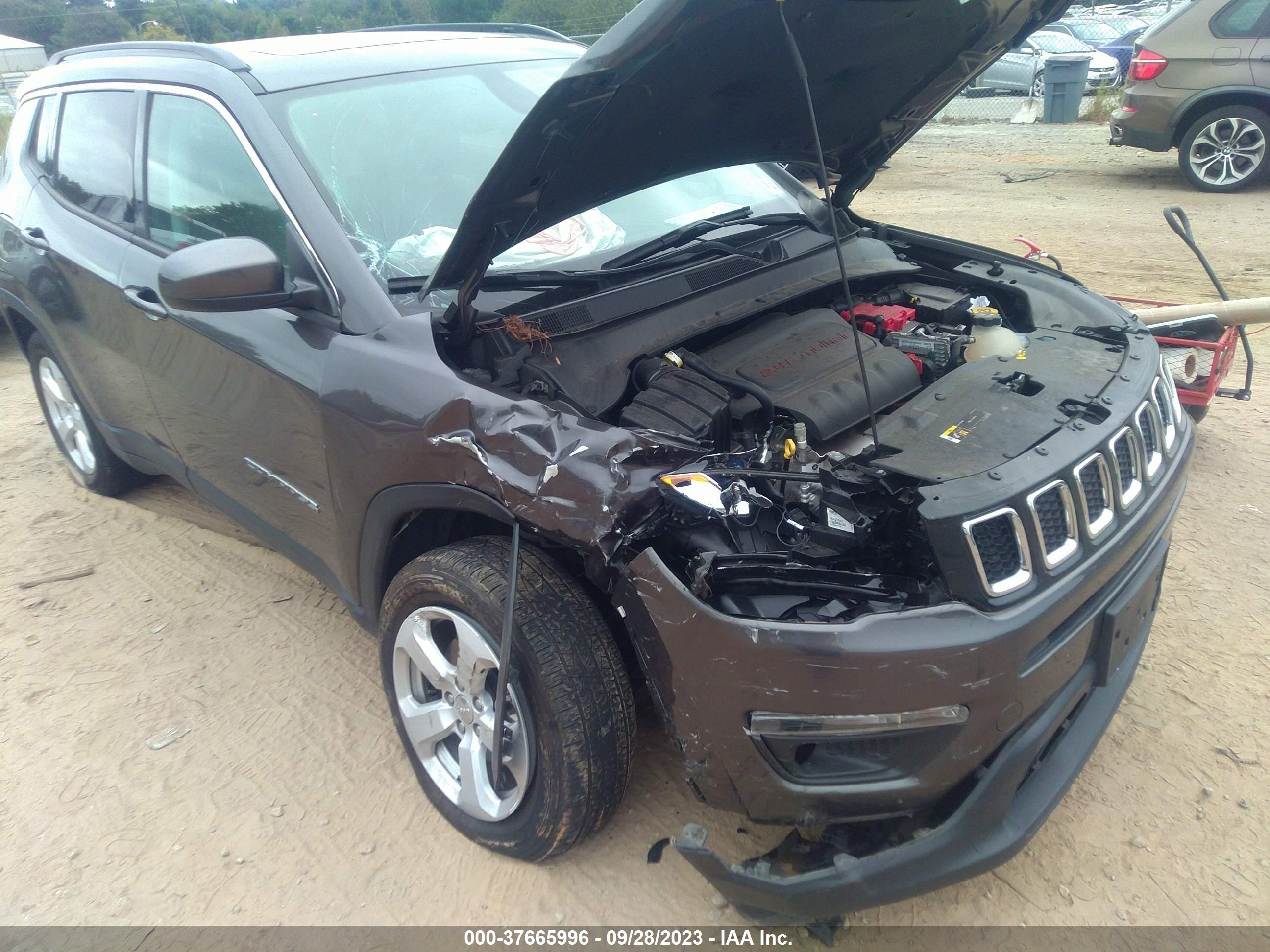 Photo 5 VIN: 3C4NJDBB8MT569910 - JEEP COMPASS 