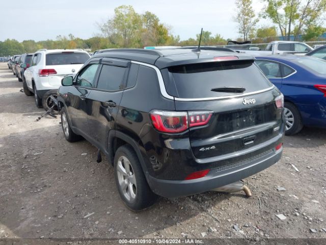 Photo 2 VIN: 3C4NJDBB9HT660819 - JEEP COMPASS 