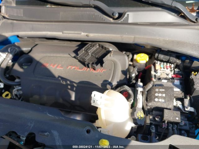 Photo 9 VIN: 3C4NJDBB9JT113507 - JEEP COMPASS 