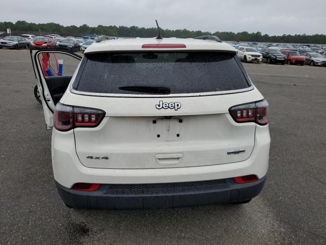 Photo 5 VIN: 3C4NJDBB9JT282555 - JEEP COMPASS 