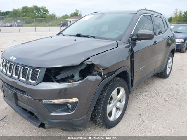 Photo 5 VIN: 3C4NJDBB9JT283866 - JEEP COMPASS 