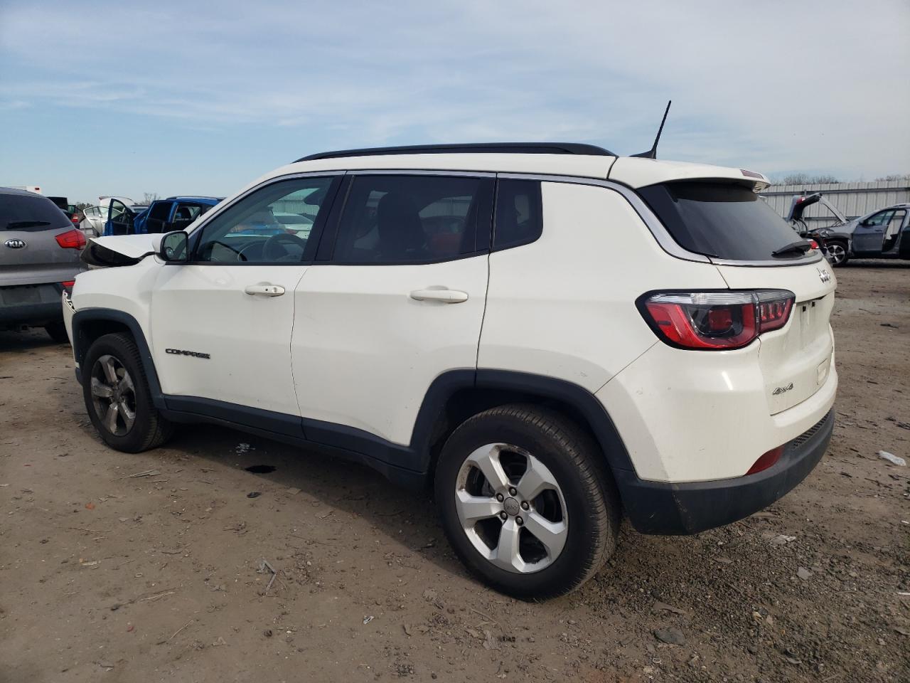 Photo 1 VIN: 3C4NJDBB9JT284709 - JEEP COMPASS 