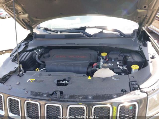 Photo 9 VIN: 3C4NJDBB9JT345394 - JEEP COMPASS 