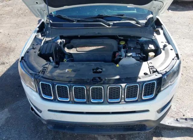 Photo 9 VIN: 3C4NJDBB9JT348957 - JEEP COMPASS 