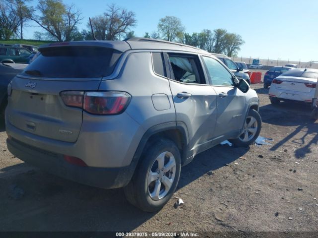 Photo 3 VIN: 3C4NJDBB9JT359571 - JEEP COMPASS 