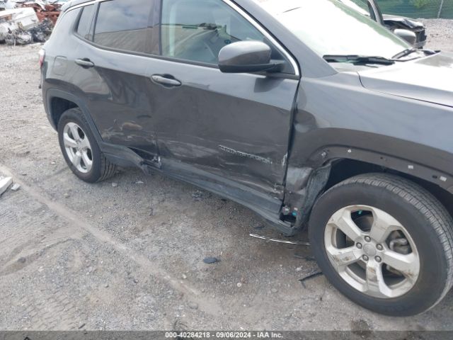 Photo 5 VIN: 3C4NJDBB9JT455507 - JEEP COMPASS 