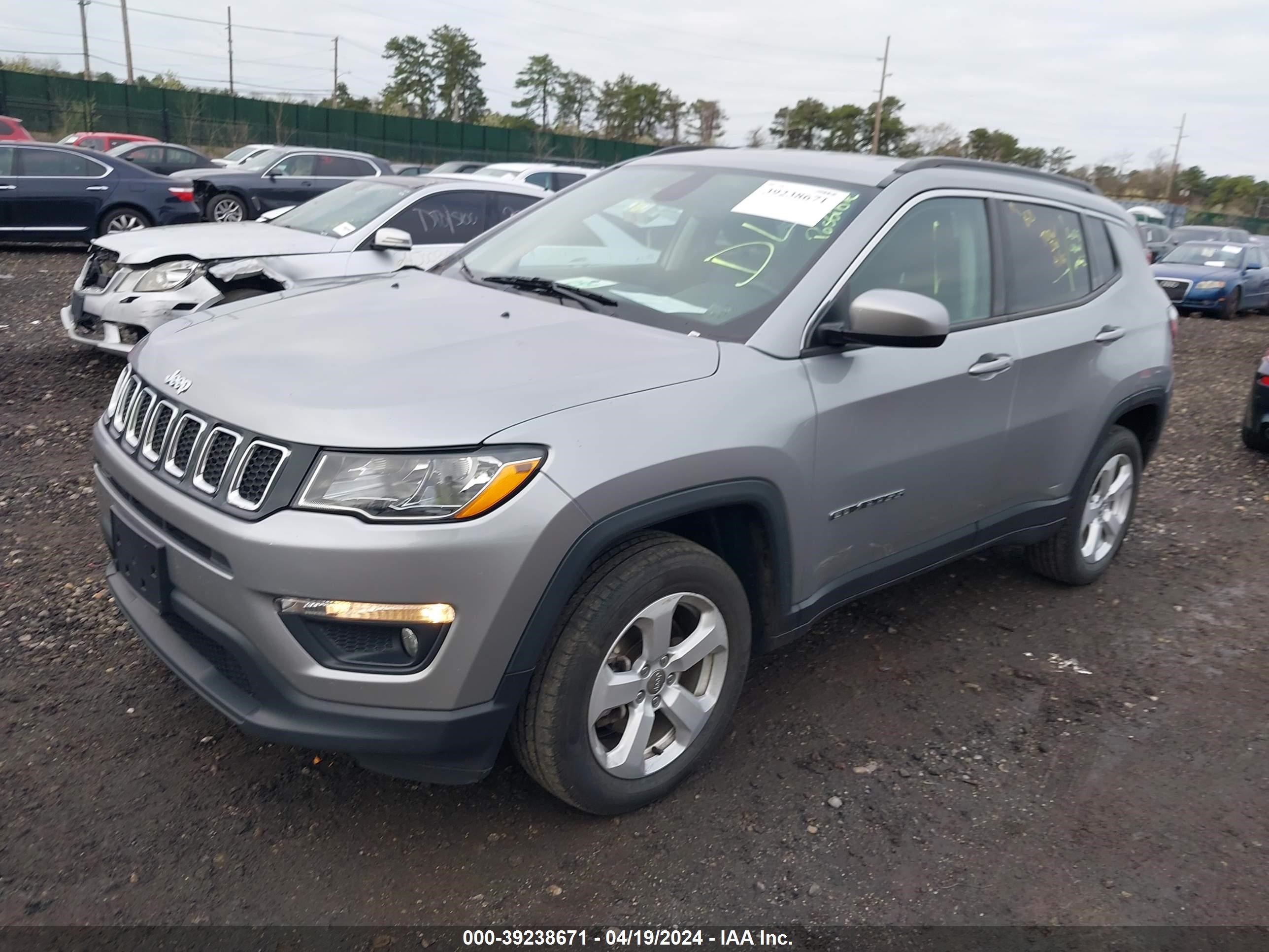 Photo 1 VIN: 3C4NJDBB9JT483677 - JEEP COMPASS 