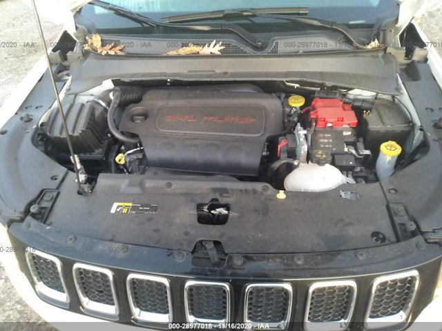 Photo 9 VIN: 3C4NJDBB9KT678373 - JEEP COMPASS 