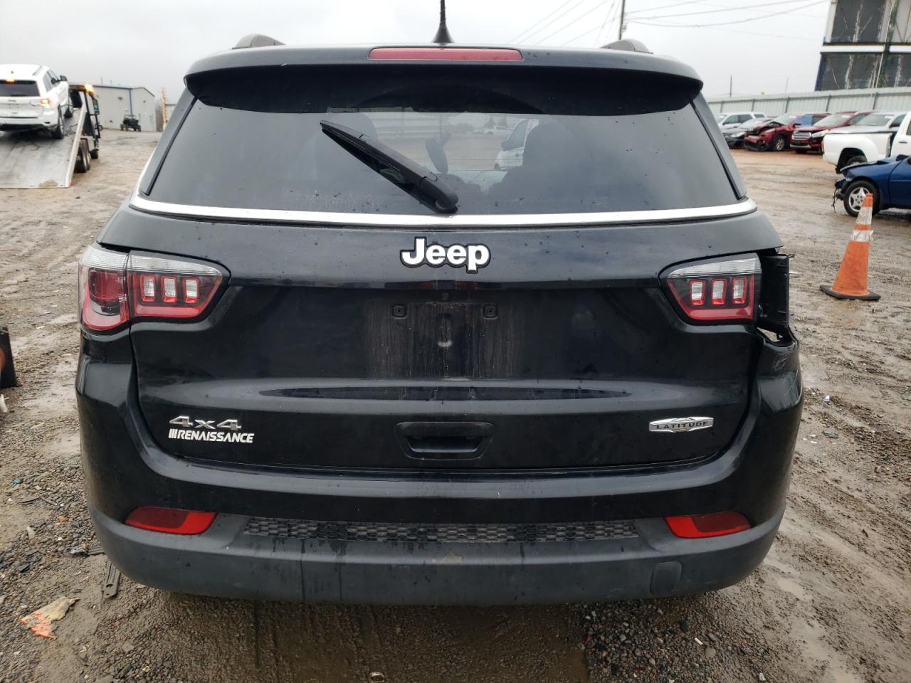 Photo 5 VIN: 3C4NJDBB9KT678521 - JEEP COMPASS 