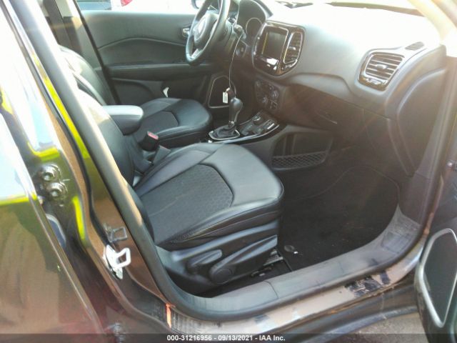 Photo 4 VIN: 3C4NJDBB9KT723912 - JEEP COMPASS 