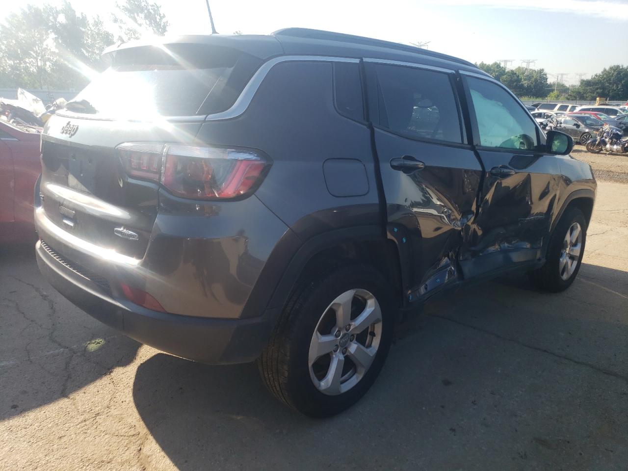 Photo 25 VIN: 3C4NJDBB9KT850594 - JEEP COMPASS 